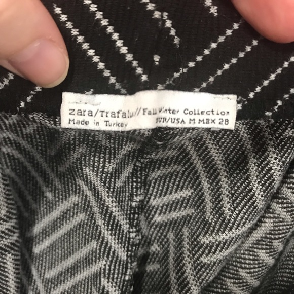 Zara Long Pencil Skirt - Picture 4 of 6